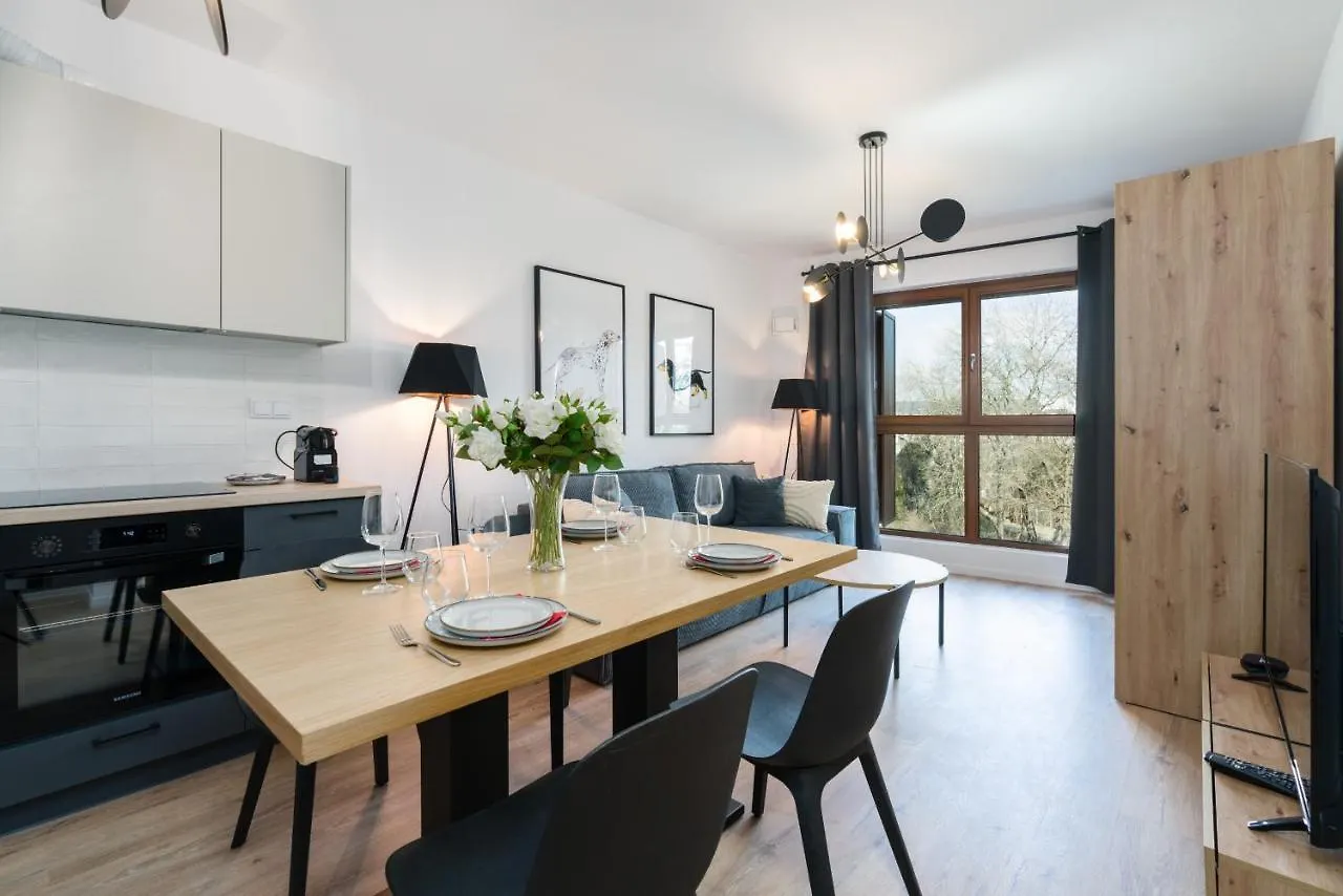 Bukowska 18 Apartment With Balcony Mtp Poznan By Renters 0*,